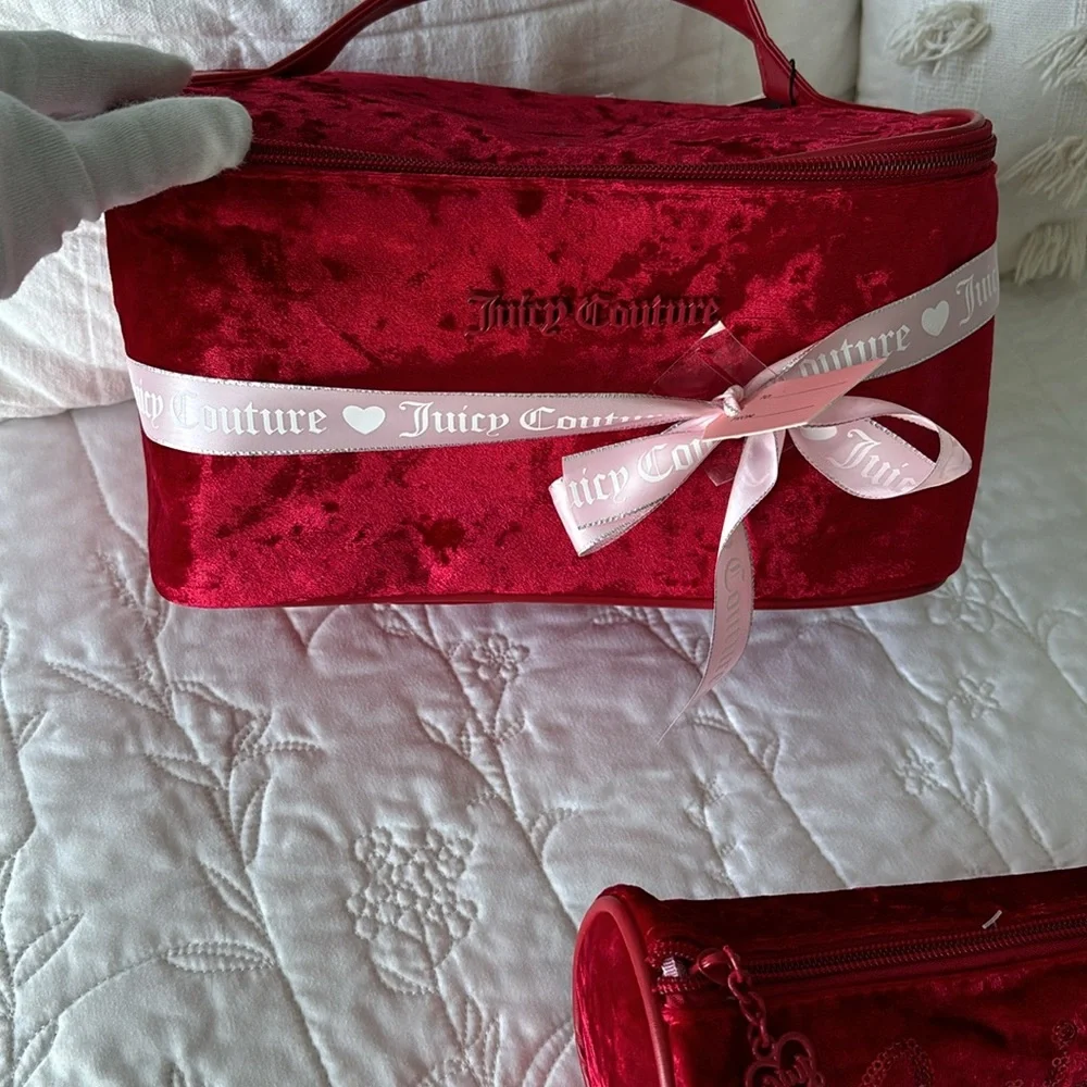 🔥❤️Juicy Couture red velour travel bag  set NWT
